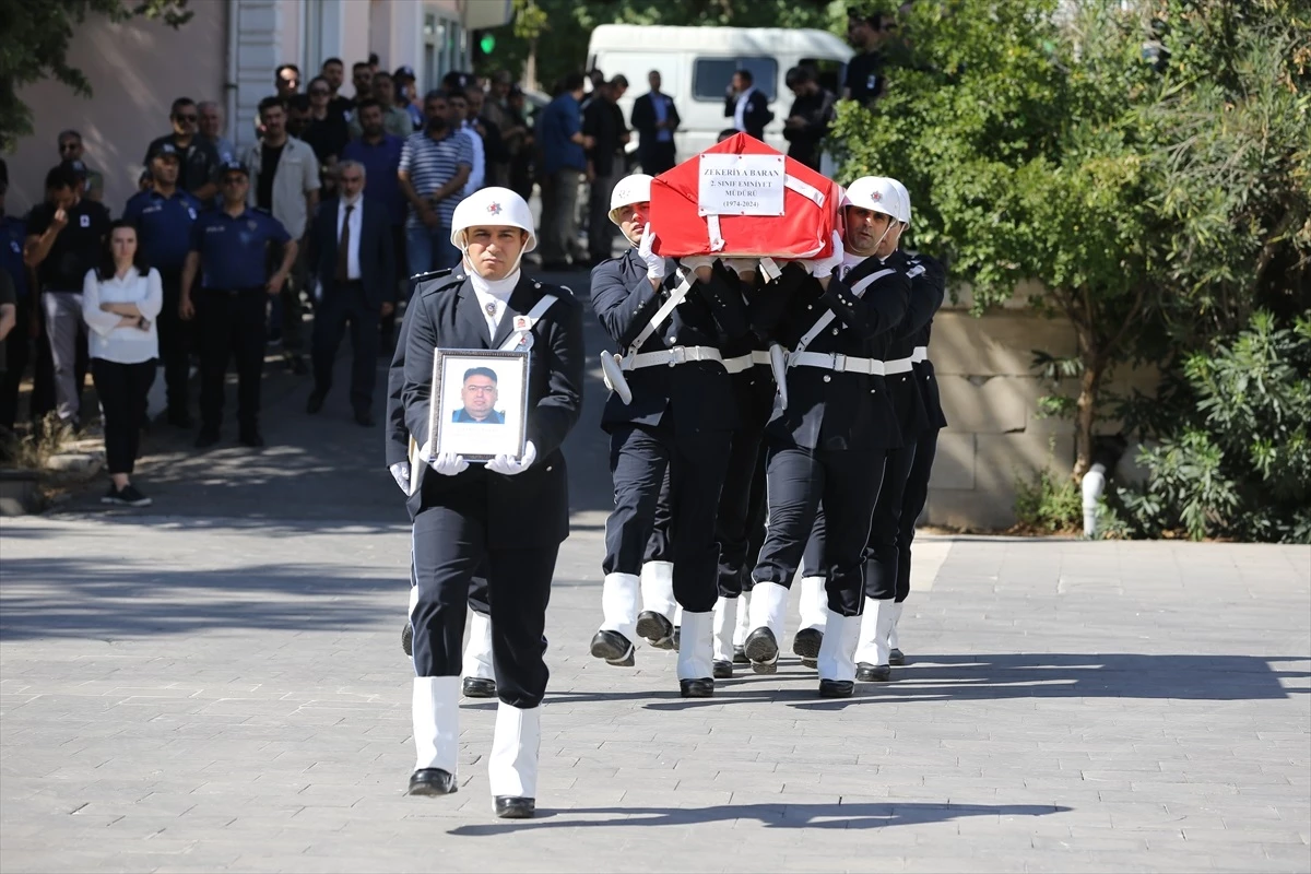 Şanlıurfa İl Emniyet Müdür Yardımcısı Zekeriya Baran’ın Cenazesi Kocaeli’de Defnedildi